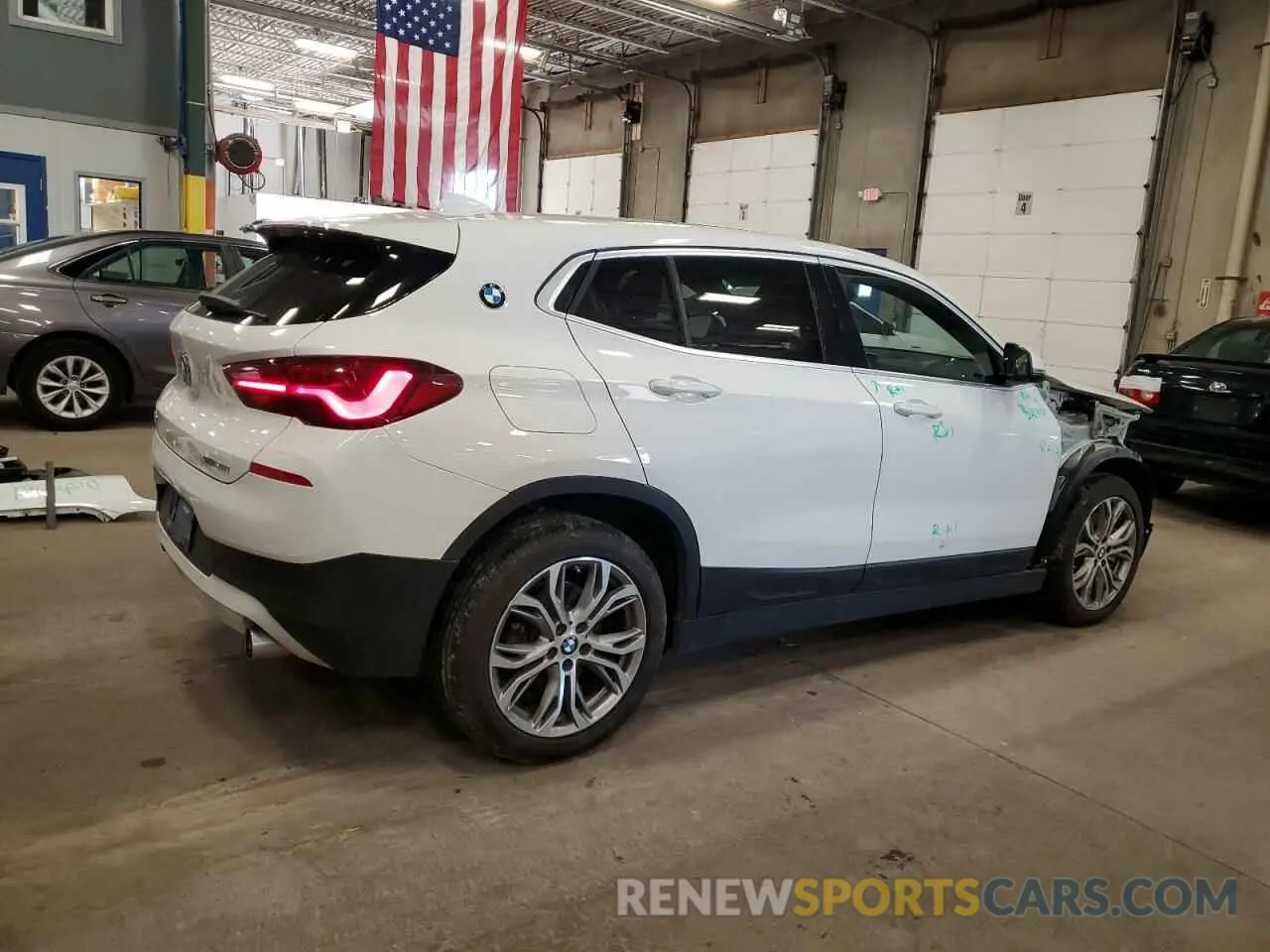 3 Photograph of a damaged car WBXYJ1C05N5U18648 BMW X2 2022