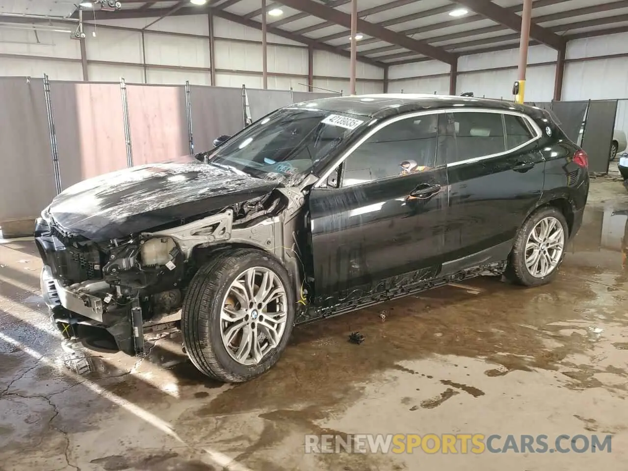 1 Photograph of a damaged car WBXYJ1C07N5U38996 BMW X2 2022