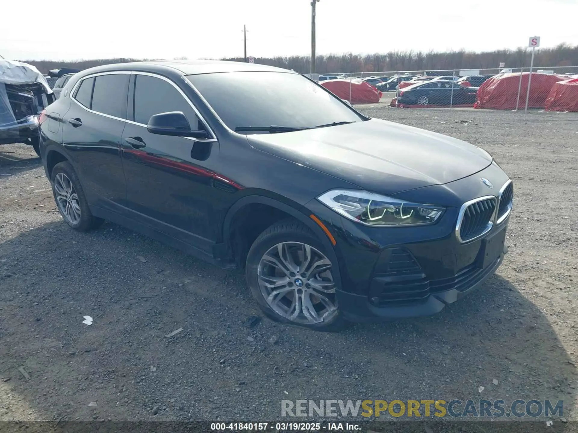 1 Photograph of a damaged car WBXYJ1C08N5U33290 BMW X2 2022