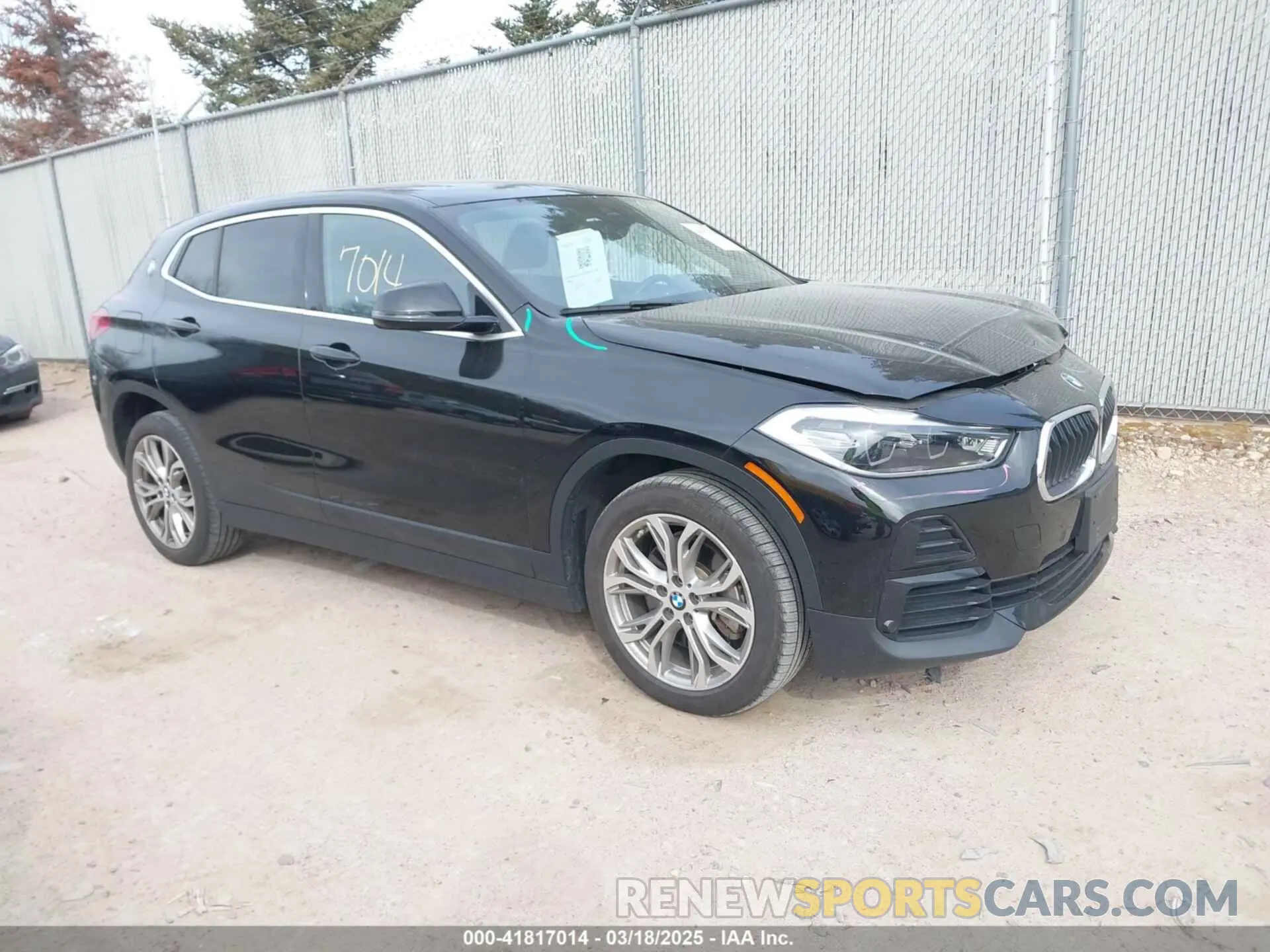 1 Photograph of a damaged car WBXYJ1C09N5U38465 BMW X2 2022
