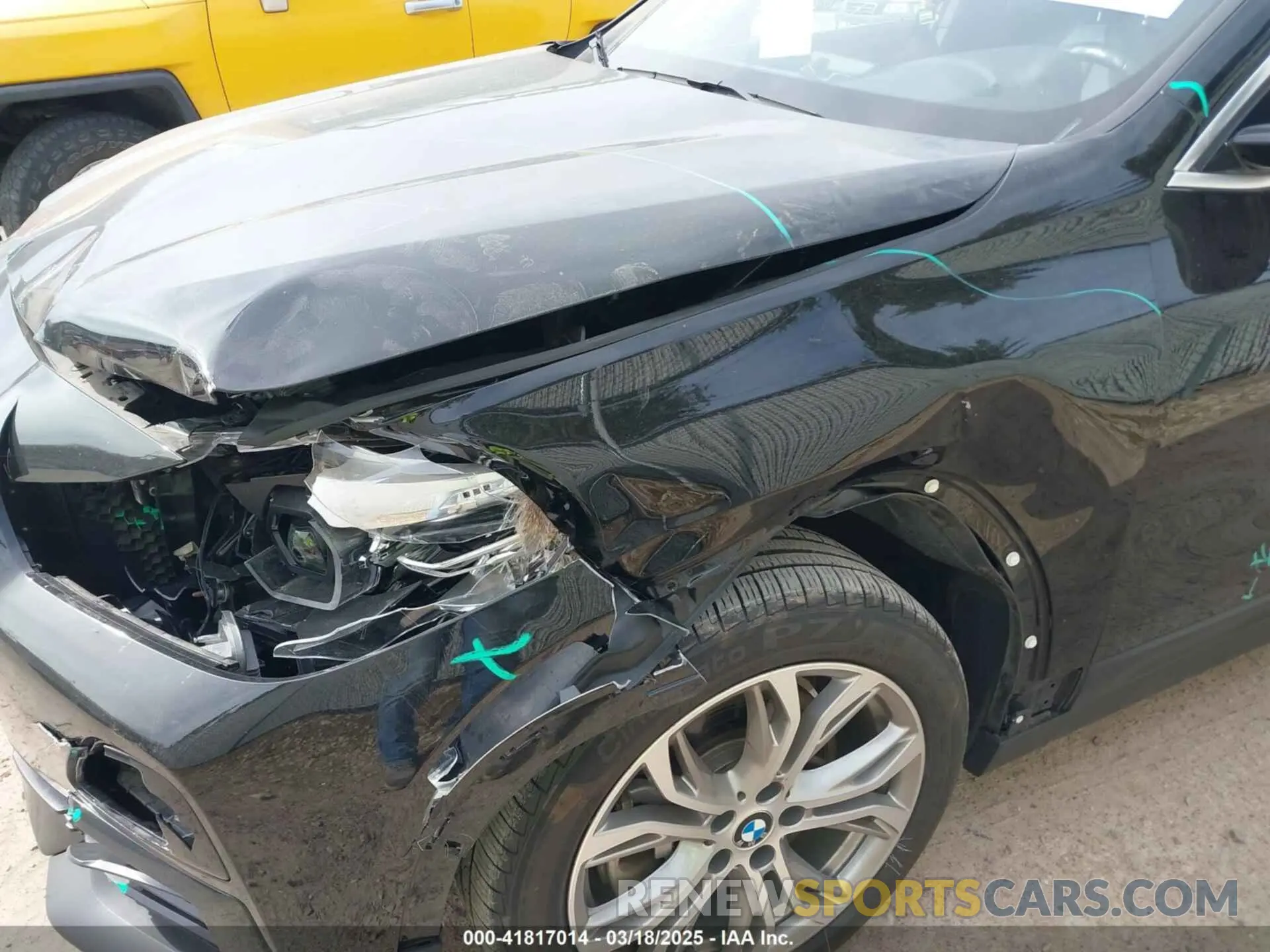 18 Photograph of a damaged car WBXYJ1C09N5U38465 BMW X2 2022