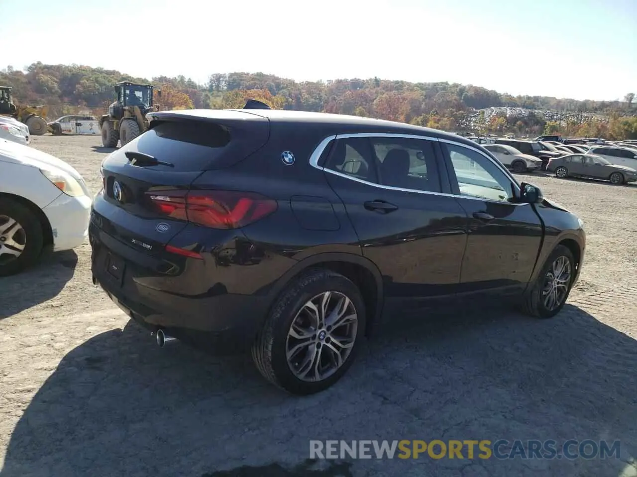 3 Photograph of a damaged car WBXYJ1C0XN5U42377 BMW X2 2022