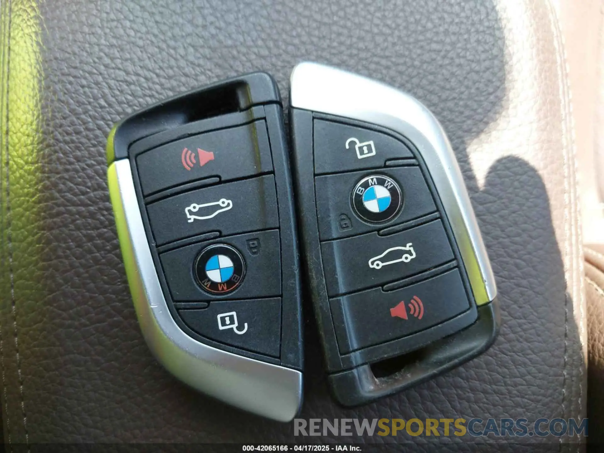 11 Photograph of a damaged car WBXYJ1C0XP5V29988 BMW X2 2023