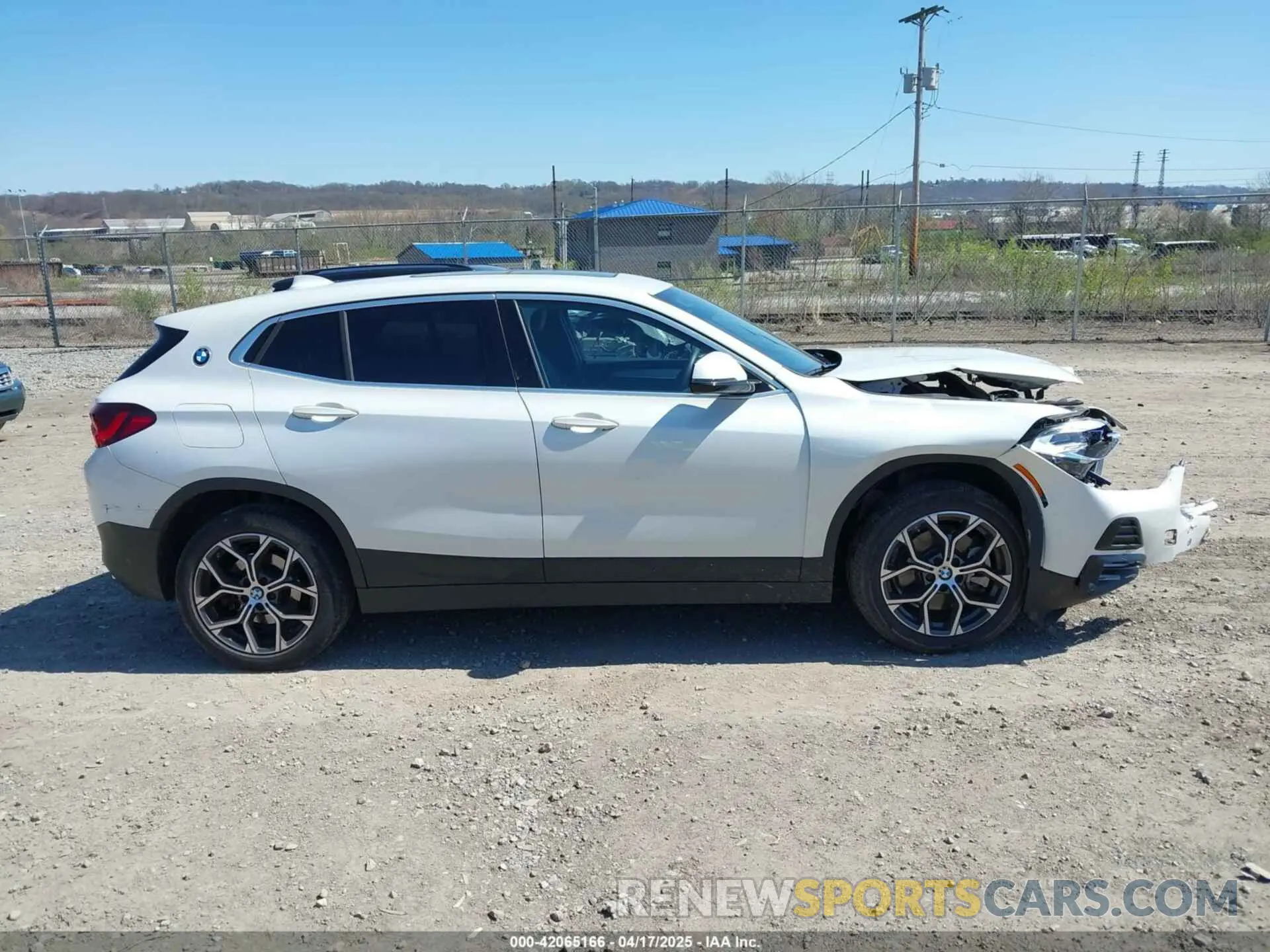 14 Photograph of a damaged car WBXYJ1C0XP5V29988 BMW X2 2023