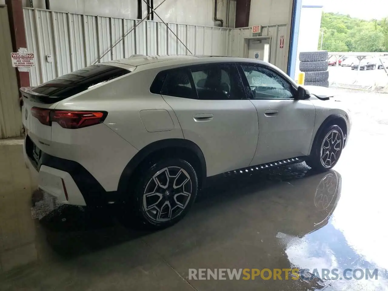 3 Photograph of a damaged car WBX63GM03R5Z89418 BMW X2 2024