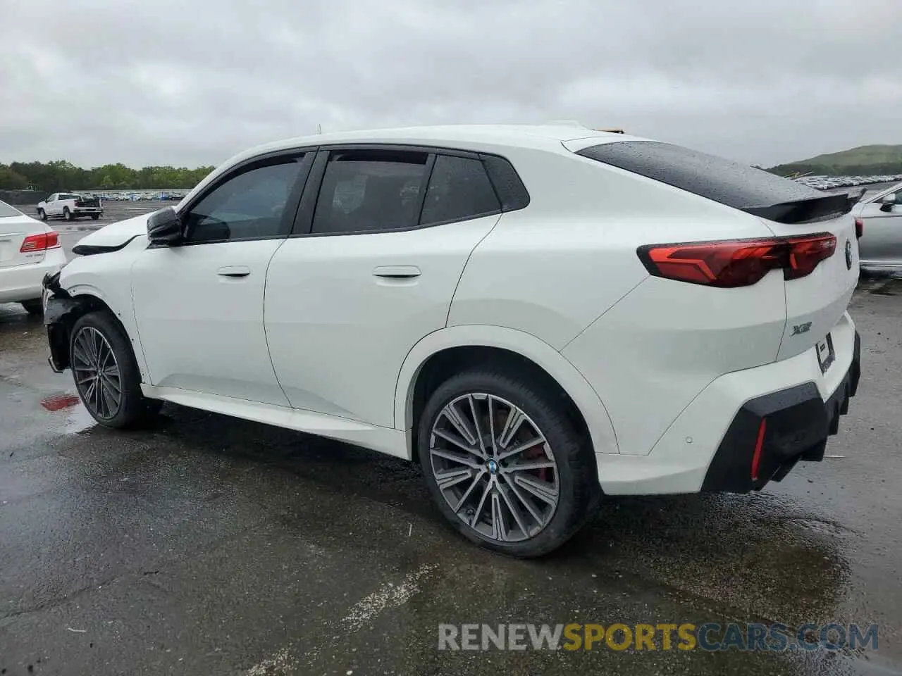 2 Photograph of a damaged car WBX83GM00S5089218 BMW X2 2025