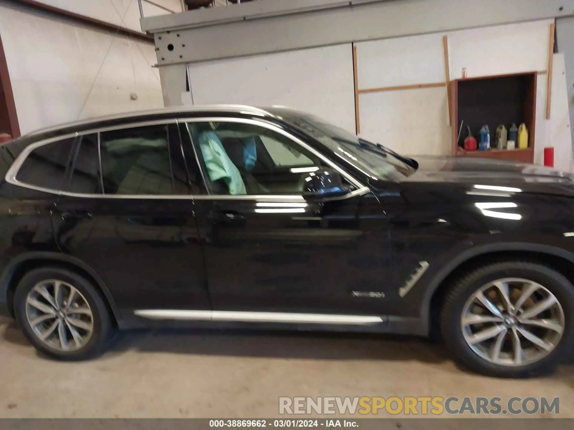 13 Photograph of a damaged car 5UXTR9C51JLC75201 BMW X3 2018
