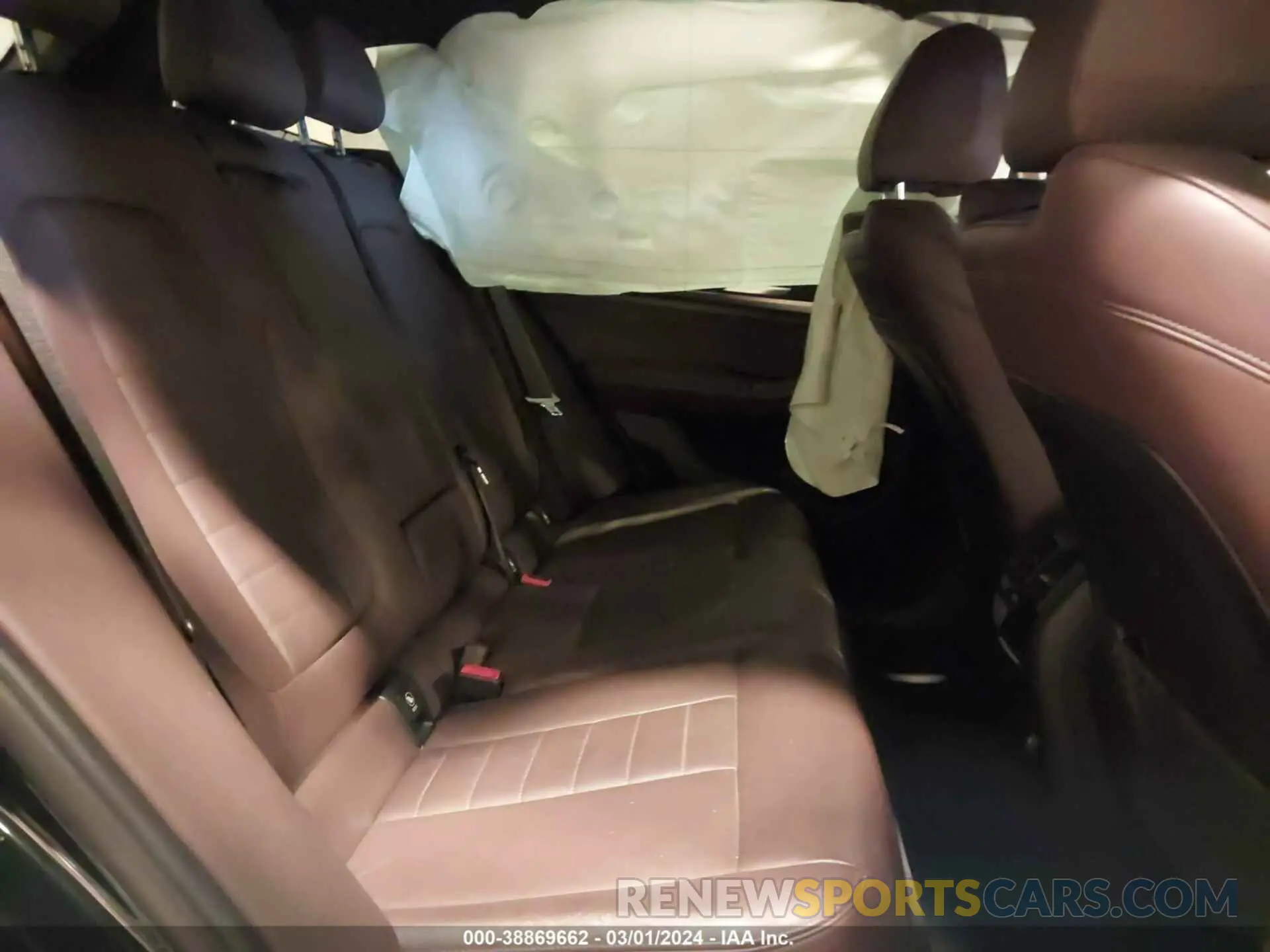 8 Photograph of a damaged car 5UXTR9C51JLC75201 BMW X3 2018