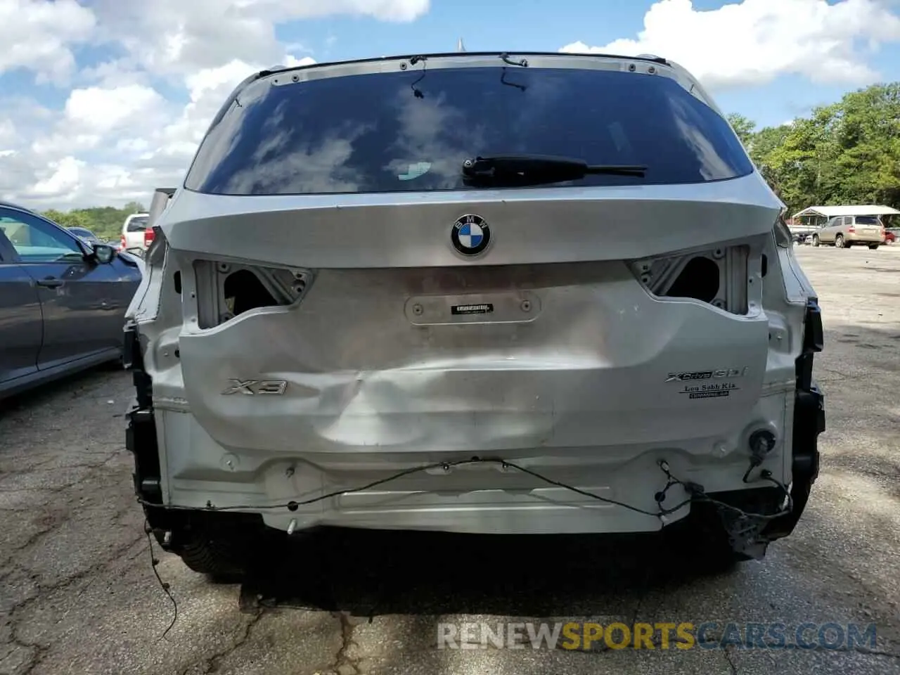6 Photograph of a damaged car 5UXTR9C54JLD74370 BMW X3 2018