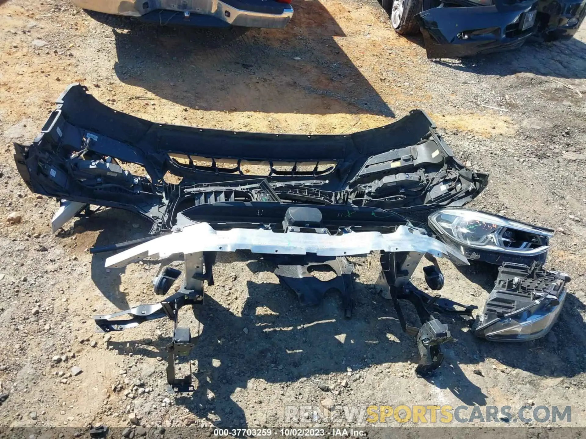 12 Photograph of a damaged car 5UXTR9C5XJLA44670 BMW X3 2018