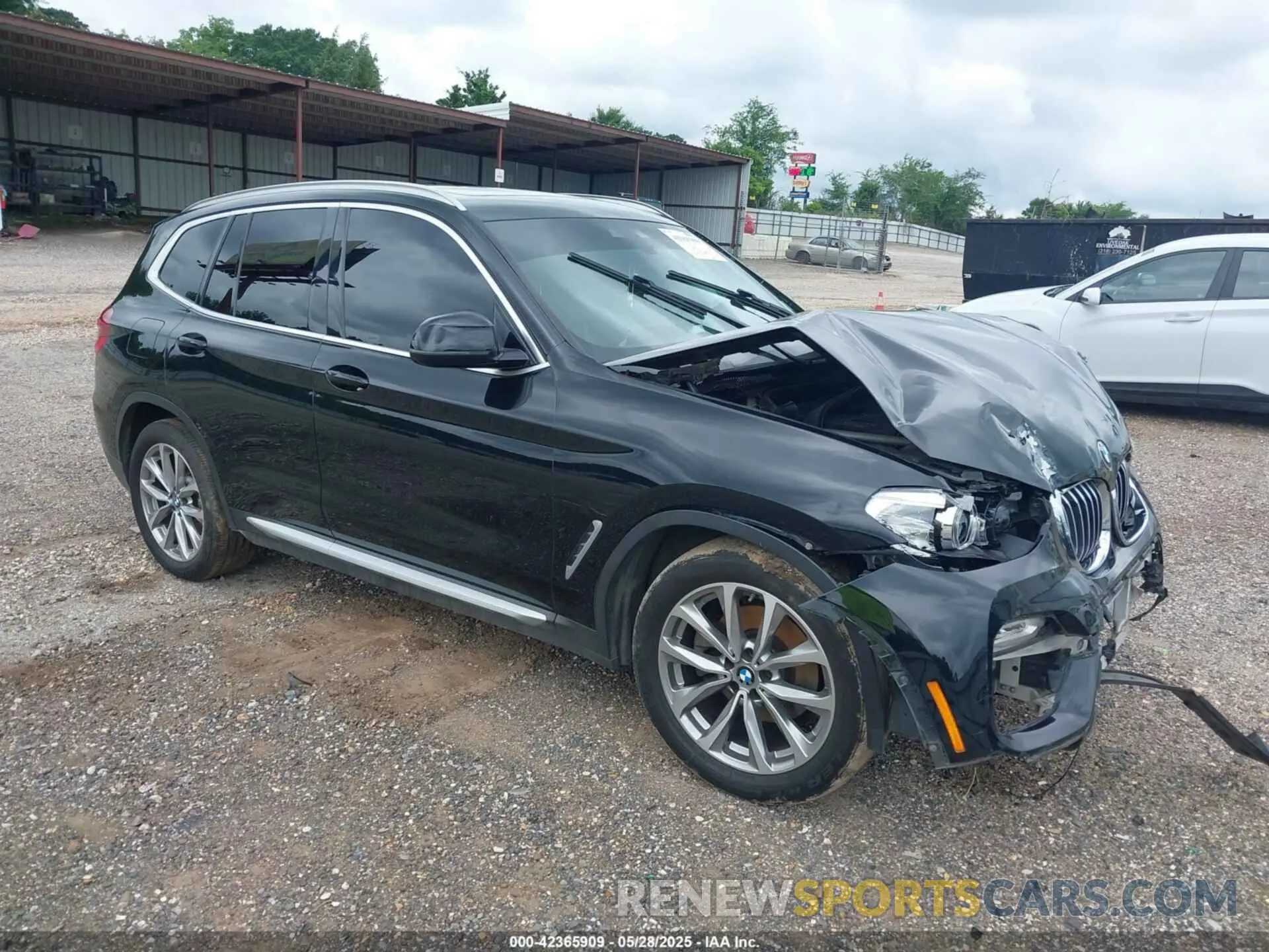 1 Photograph of a damaged car 5UXTR7C50KLE93846 BMW X3 2019