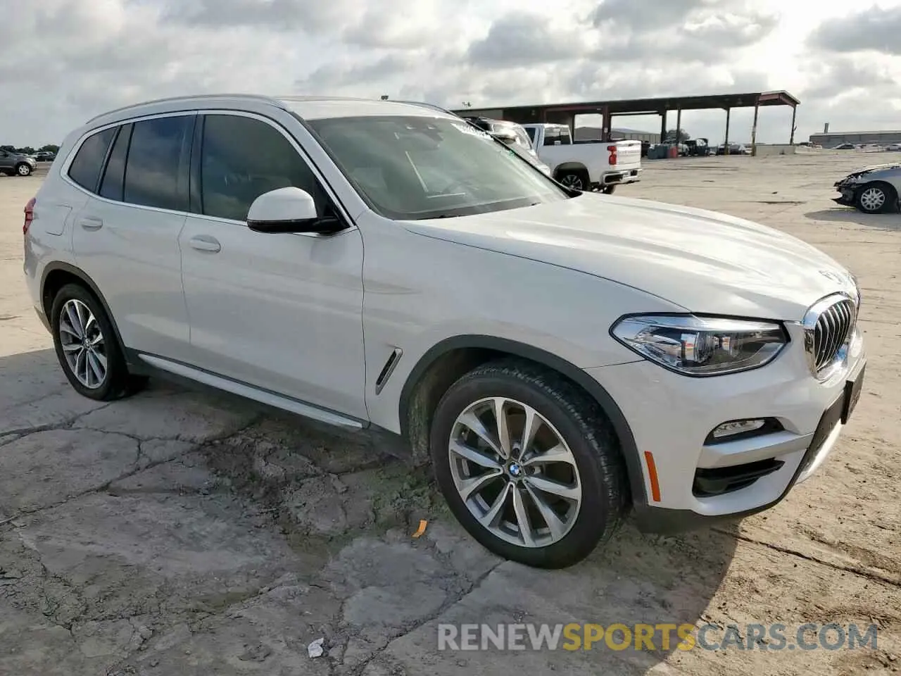 4 Photograph of a damaged car 5UXTR7C50KLE94138 BMW X3 2019