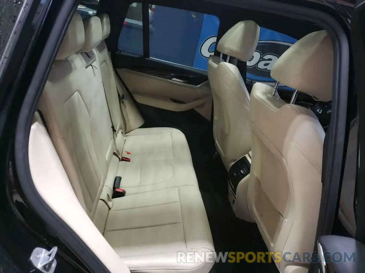11 Photograph of a damaged car 5UXTR7C50KLE94804 BMW X3 2019