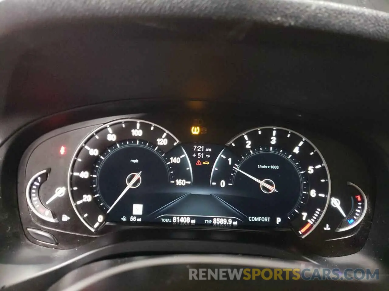 9 Photograph of a damaged car 5UXTR7C50KLE94804 BMW X3 2019
