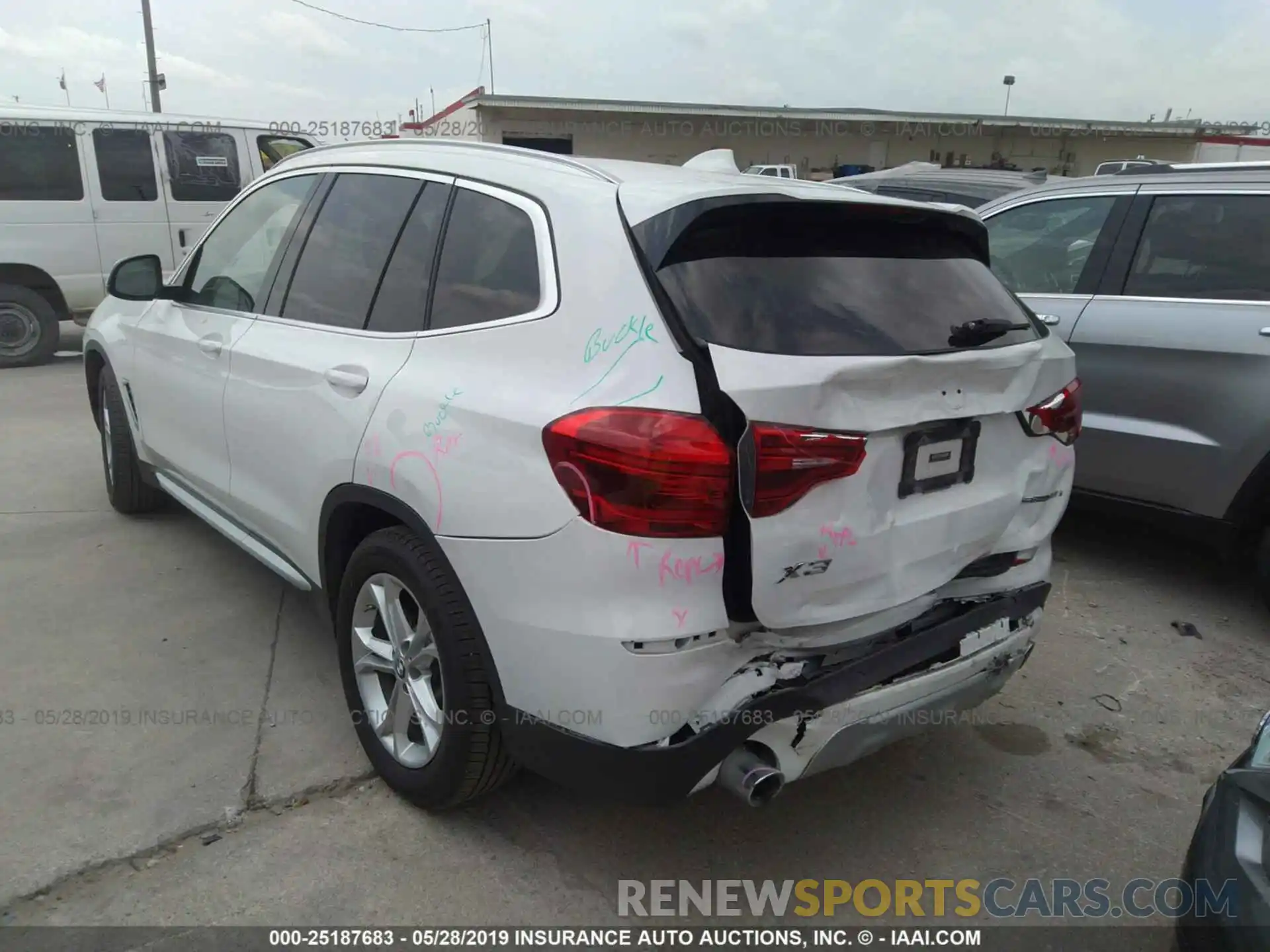 3 Photograph of a damaged car 5UXTR7C50KLF25002 BMW X3 2019