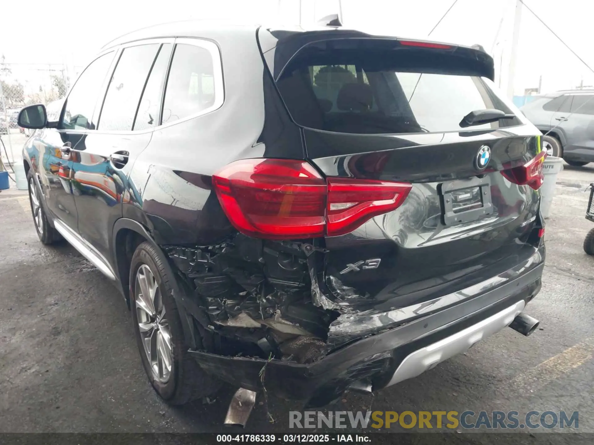 3 Photograph of a damaged car 5UXTR7C50KLR44299 BMW X3 2019