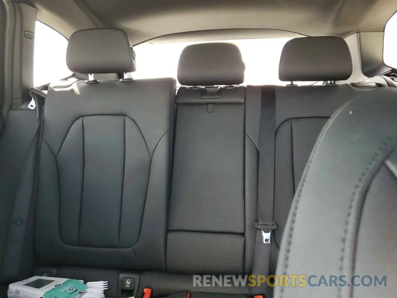 10 Photograph of a damaged car 5UXTR7C50KLR46280 BMW X3 2019