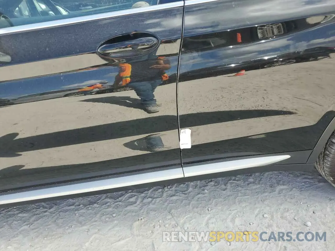 13 Photograph of a damaged car 5UXTR7C50KLR46280 BMW X3 2019