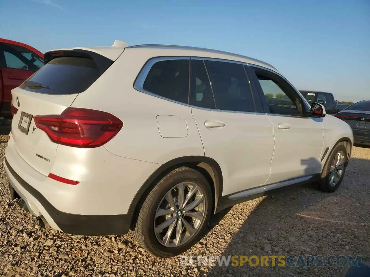 3 Photograph of a damaged car 5UXTR7C50KLR46862 BMW X3 2019