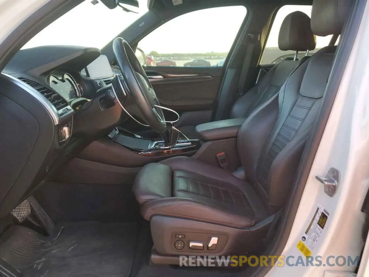 7 Photograph of a damaged car 5UXTR7C50KLR46862 BMW X3 2019