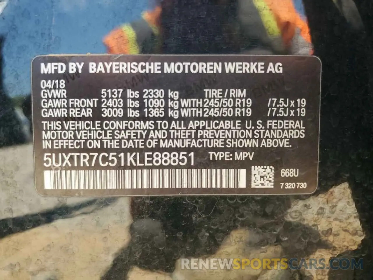 13 Photograph of a damaged car 5UXTR7C51KLE88851 BMW X3 2019