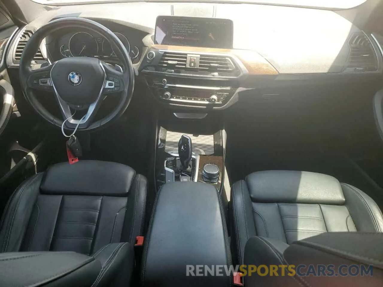 8 Photograph of a damaged car 5UXTR7C51KLE88851 BMW X3 2019