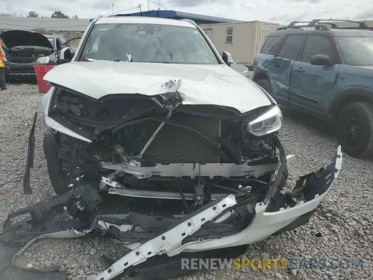 5 Photograph of a damaged car 5UXTR7C51KLE93810 BMW X3 2019