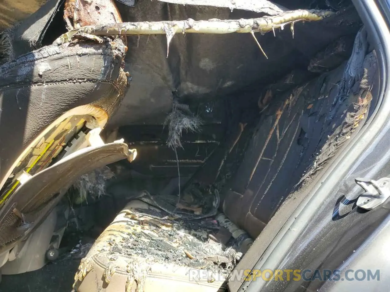 11 Photograph of a damaged car 5UXTR7C51KLE94925 BMW X3 2019