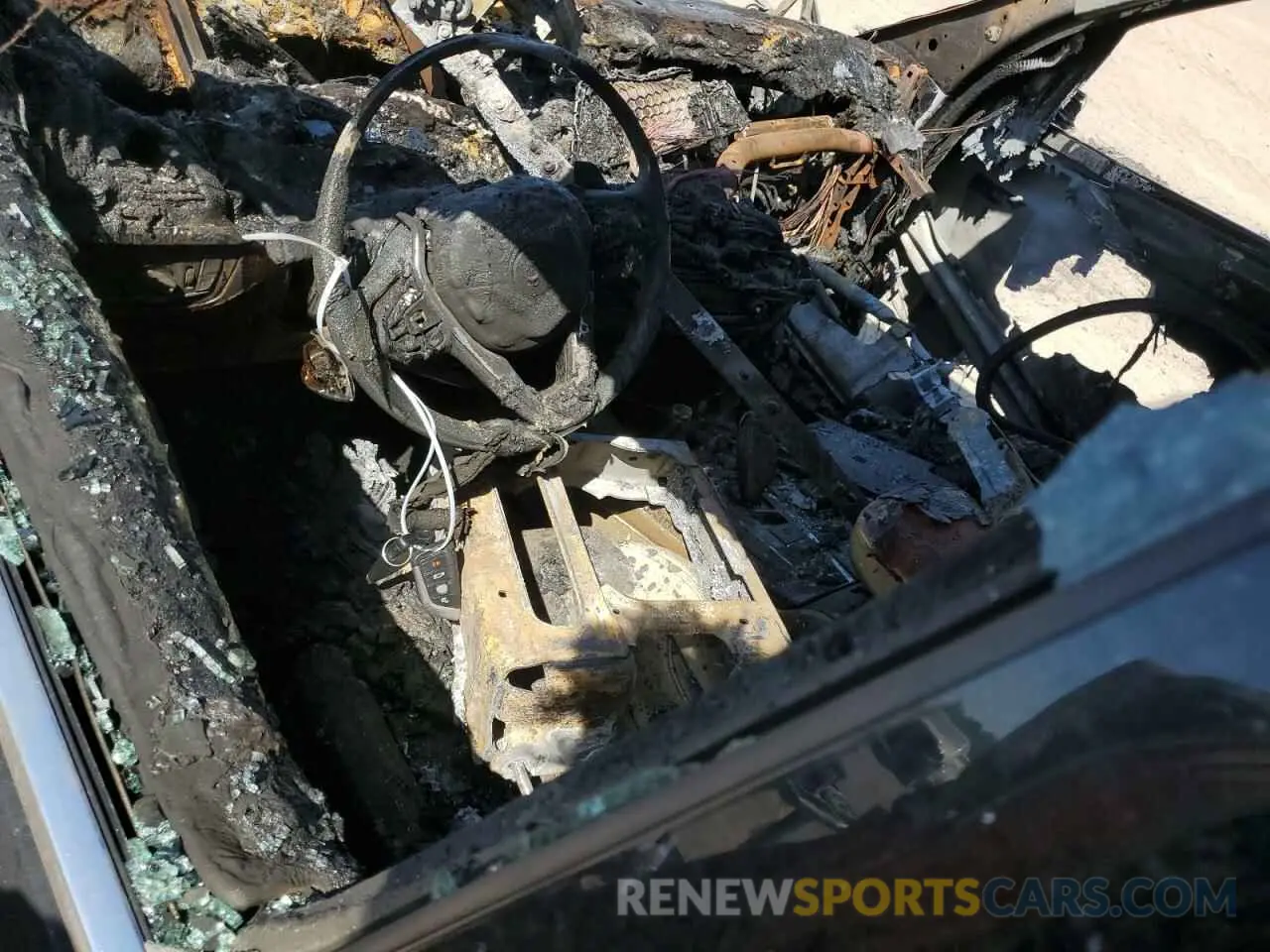 8 Photograph of a damaged car 5UXTR7C51KLE94925 BMW X3 2019