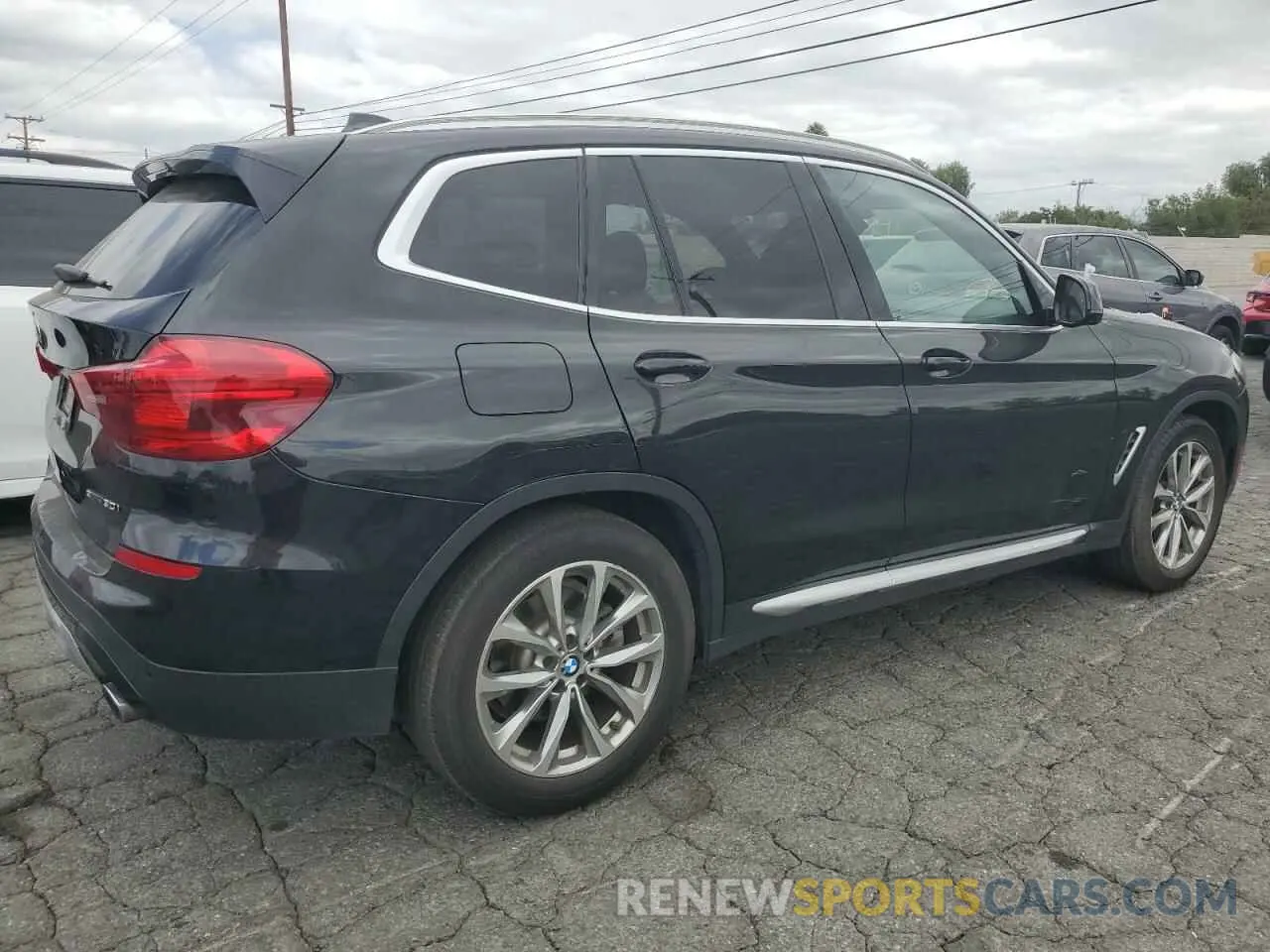 3 Photograph of a damaged car 5UXTR7C51KLE97226 BMW X3 2019