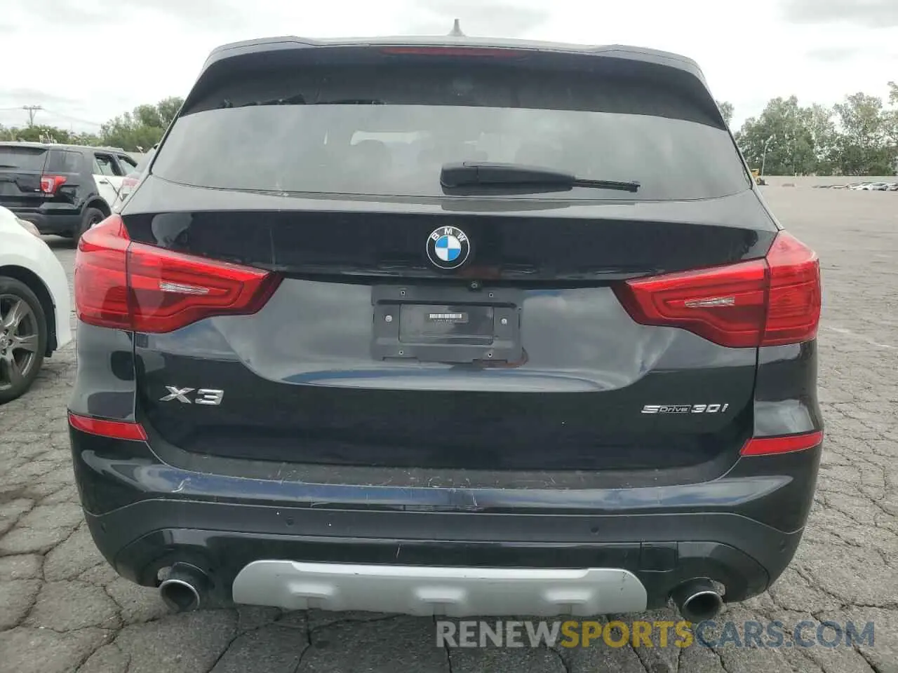 6 Photograph of a damaged car 5UXTR7C51KLE97226 BMW X3 2019