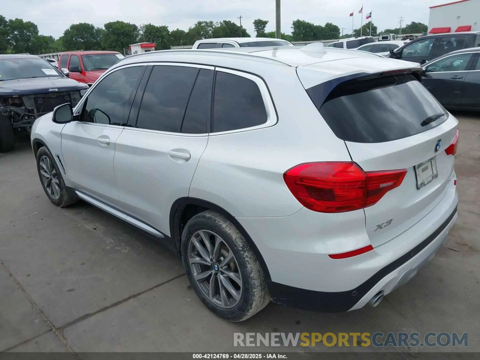 3 Photograph of a damaged car 5UXTR7C51KLE97856 BMW X3 2019
