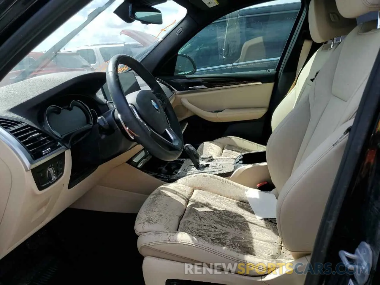 5 Photograph of a damaged car 5UXTR7C51KLE98716 BMW X3 2019