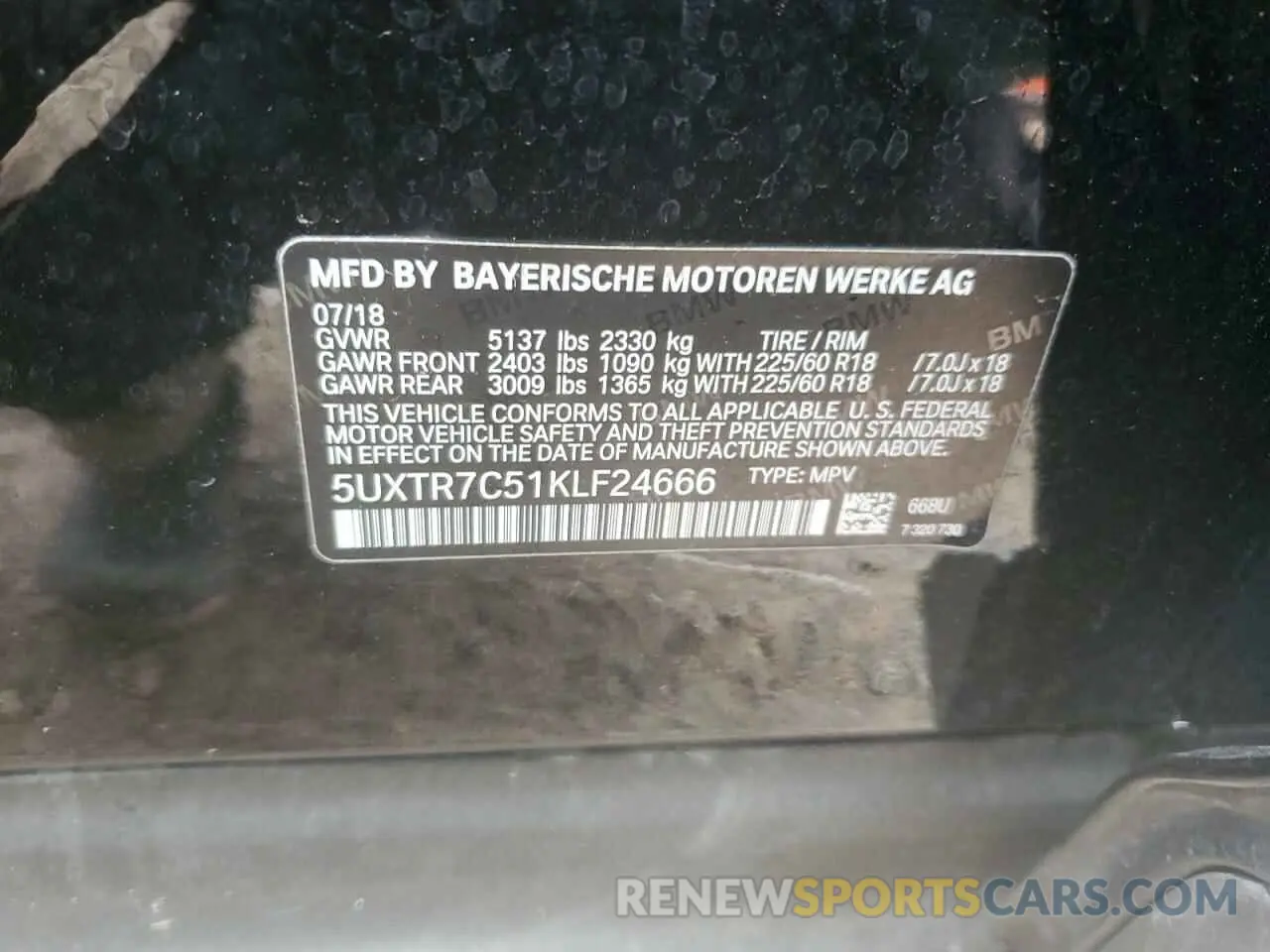 14 Photograph of a damaged car 5UXTR7C51KLF24666 BMW X3 2019