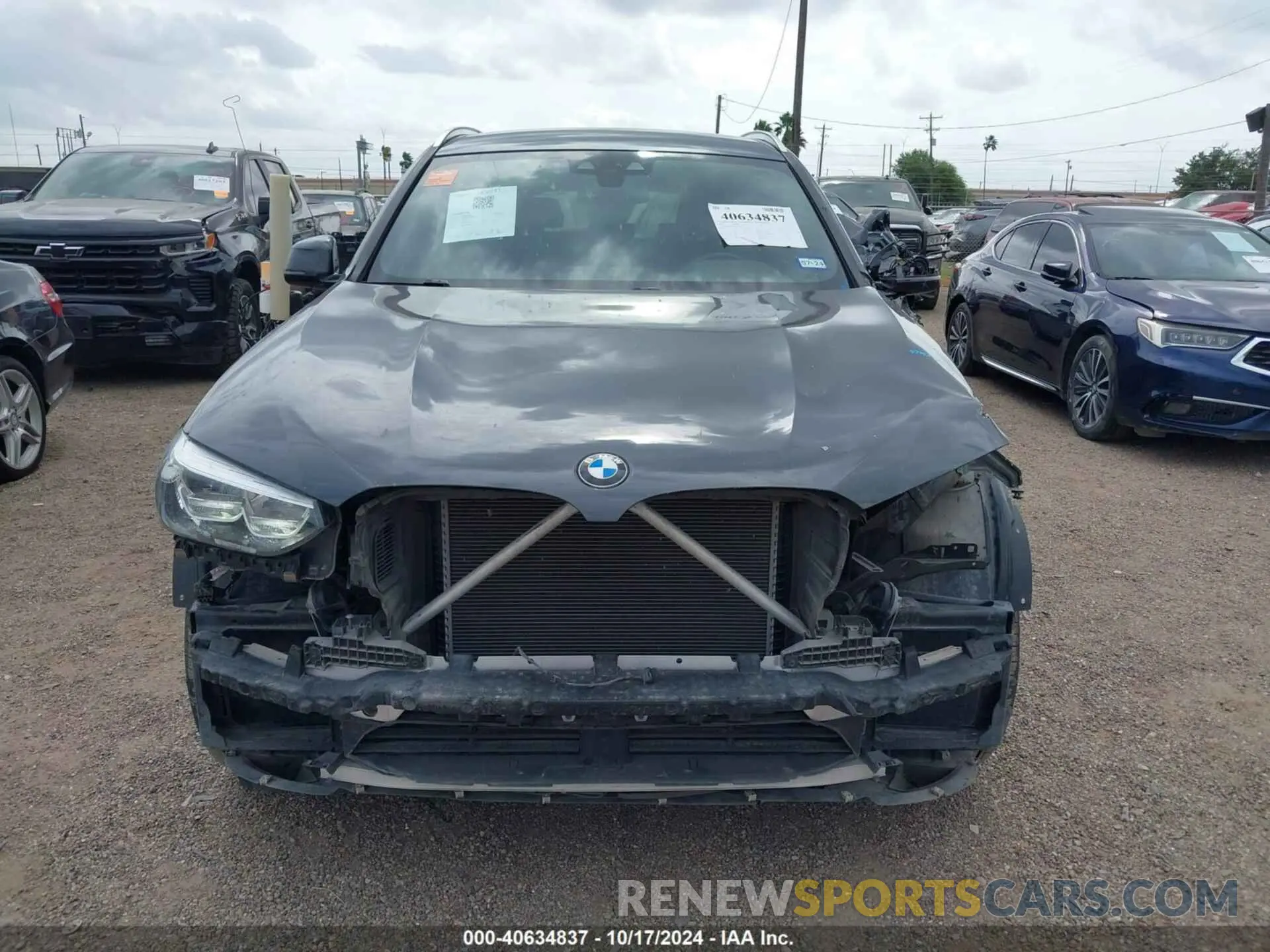 13 Photograph of a damaged car 5UXTR7C51KLF32752 BMW X3 2019