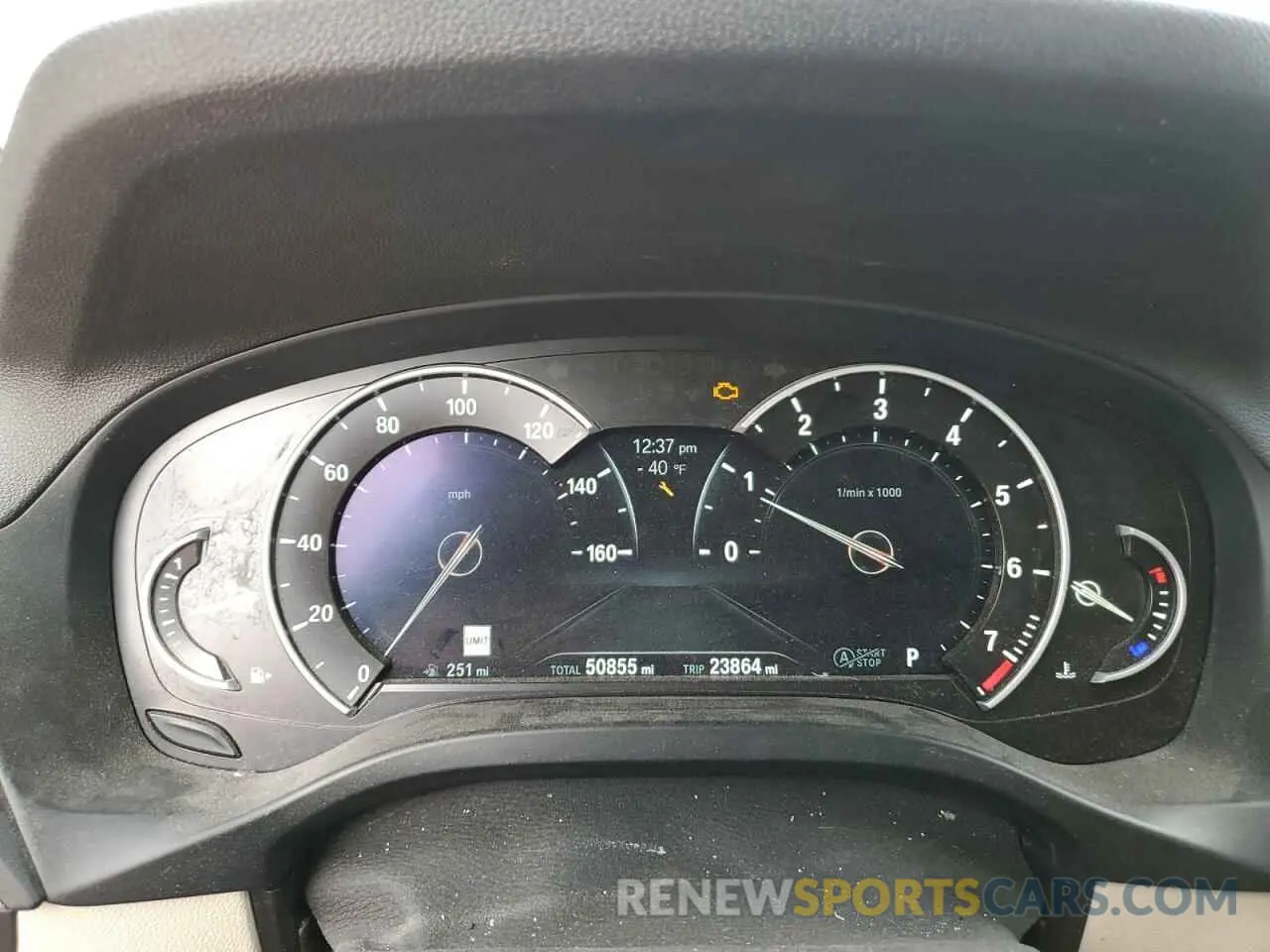 9 Photograph of a damaged car 5UXTR7C51KLF33478 BMW X3 2019