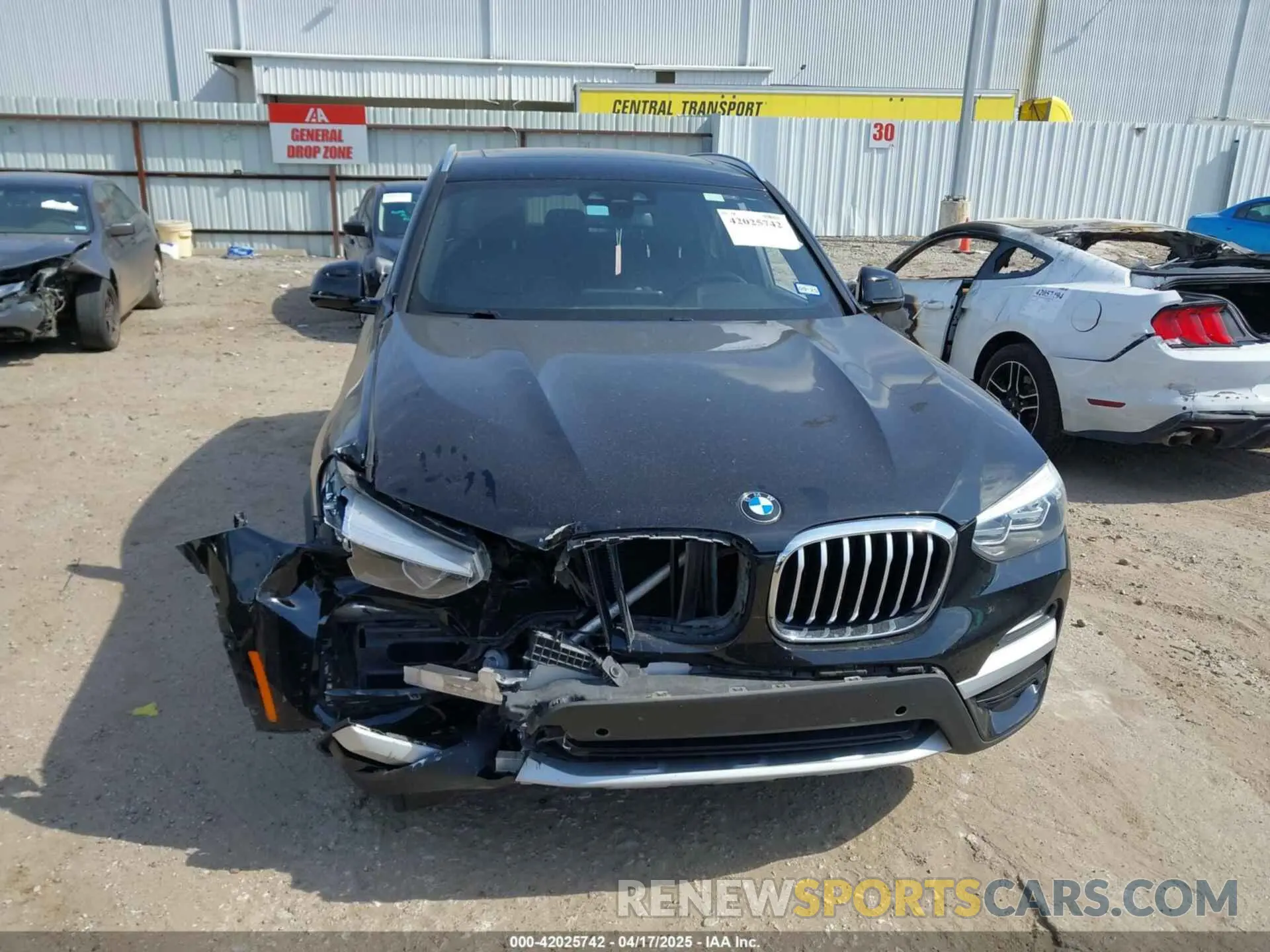 12 Photograph of a damaged car 5UXTR7C51KLR47213 BMW X3 2019