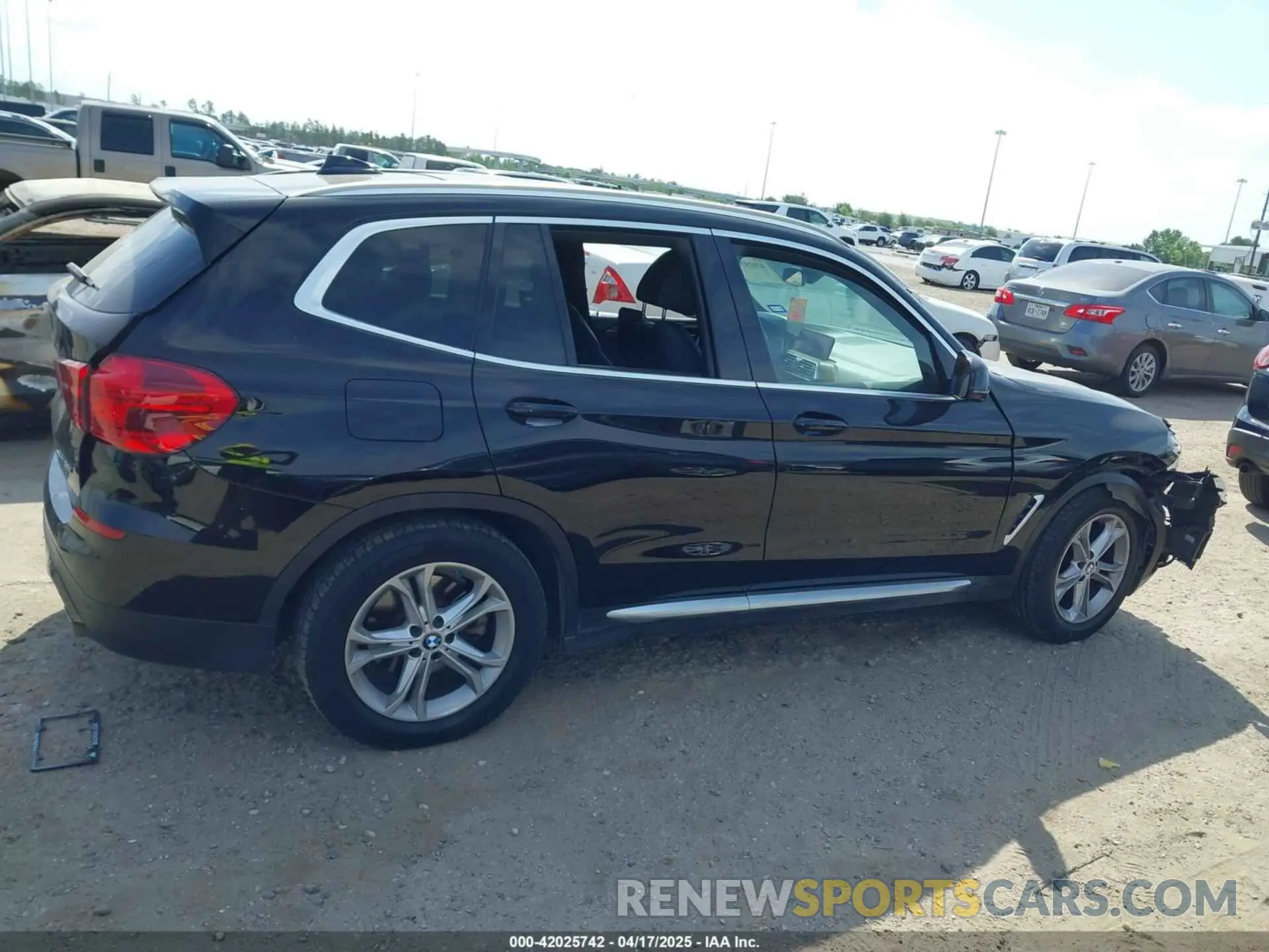 13 Photograph of a damaged car 5UXTR7C51KLR47213 BMW X3 2019