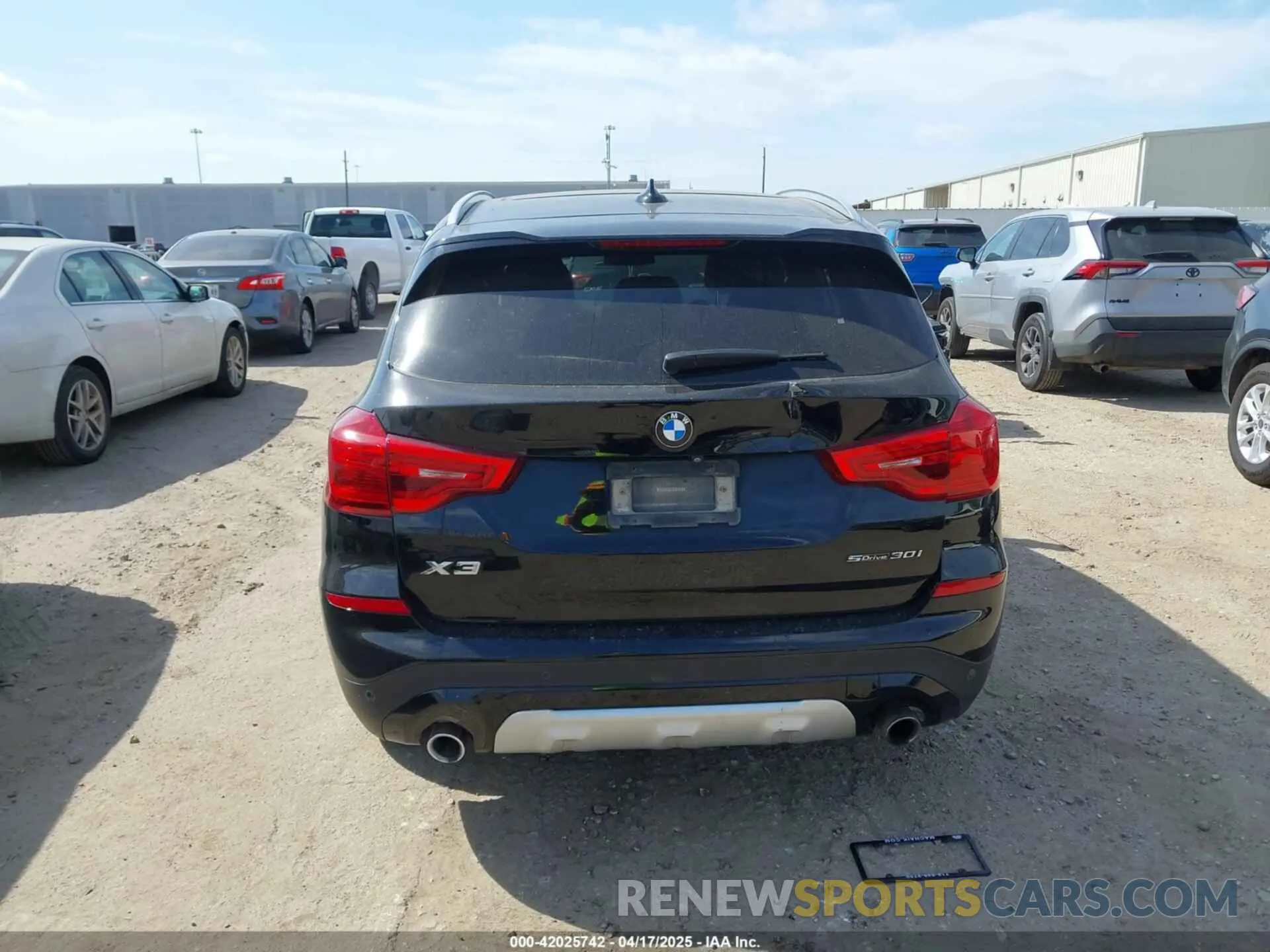 16 Photograph of a damaged car 5UXTR7C51KLR47213 BMW X3 2019