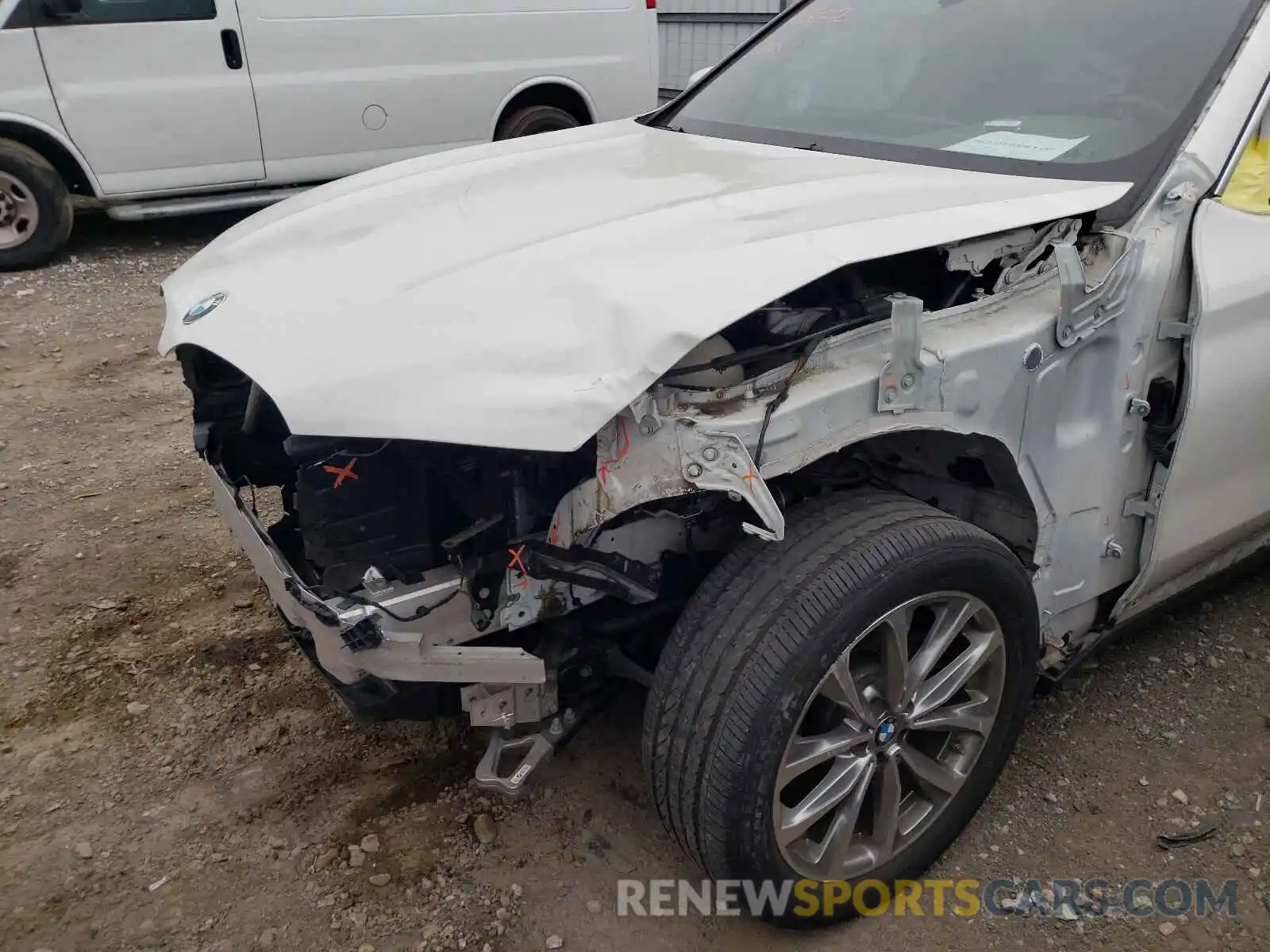 9 Photograph of a damaged car 5UXTR7C52KLE94786 BMW X3 2019