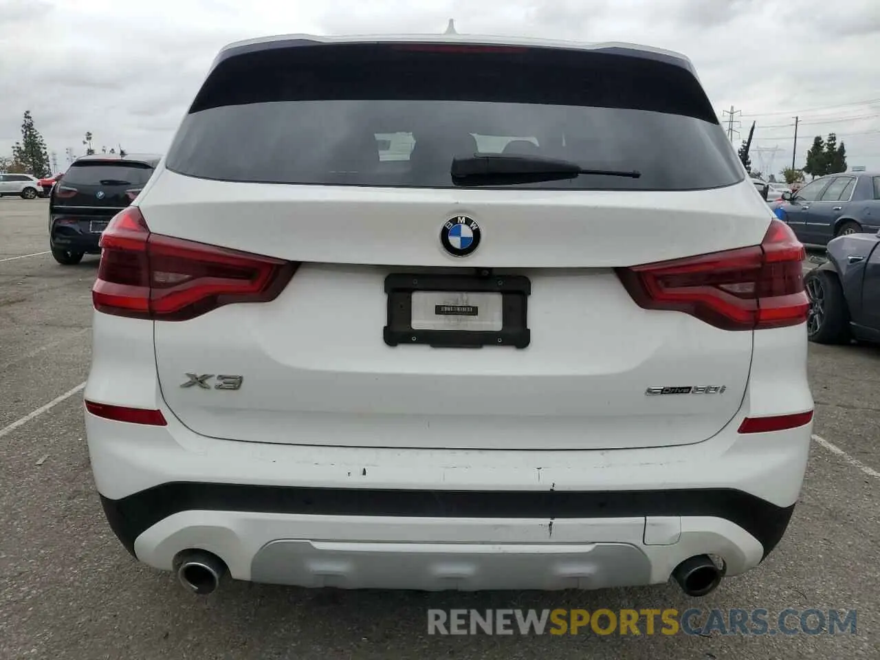 6 Photograph of a damaged car 5UXTR7C52KLE96957 BMW X3 2019