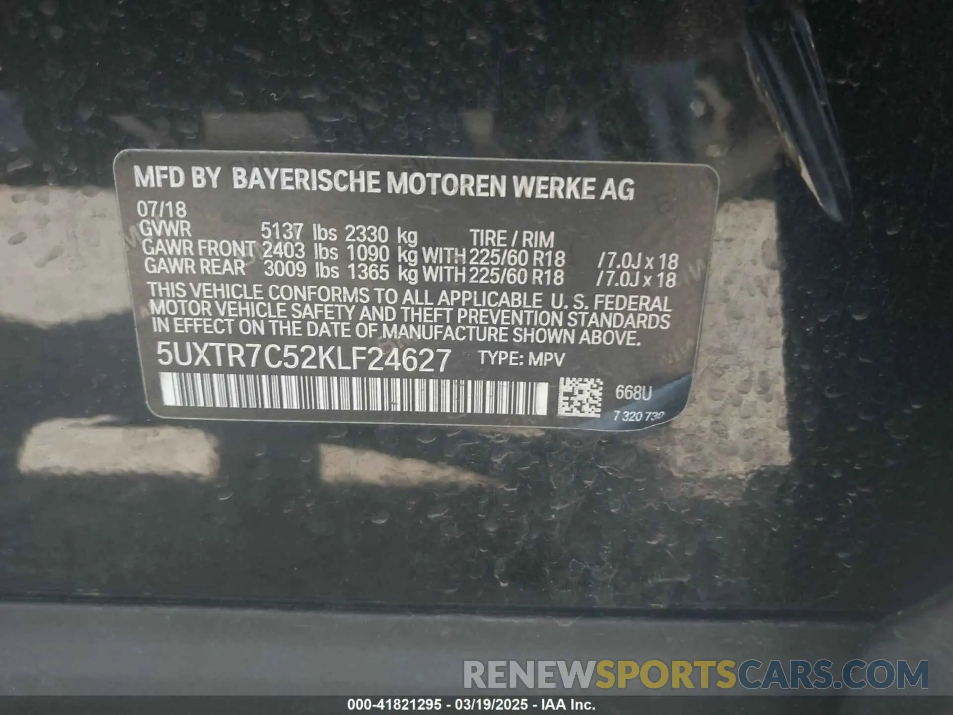 9 Photograph of a damaged car 5UXTR7C52KLF24627 BMW X3 2019