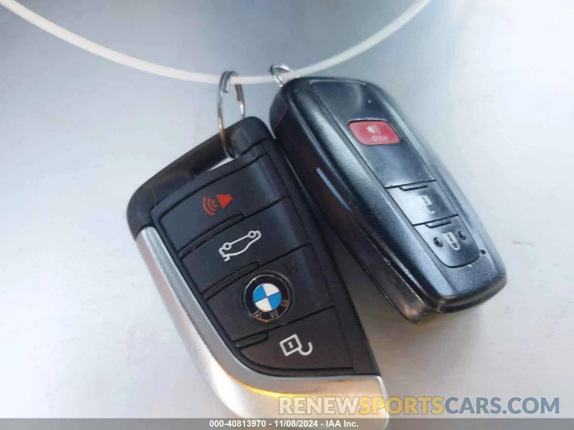 11 Photograph of a damaged car 5UXTR7C52KLF32825 BMW X3 2019