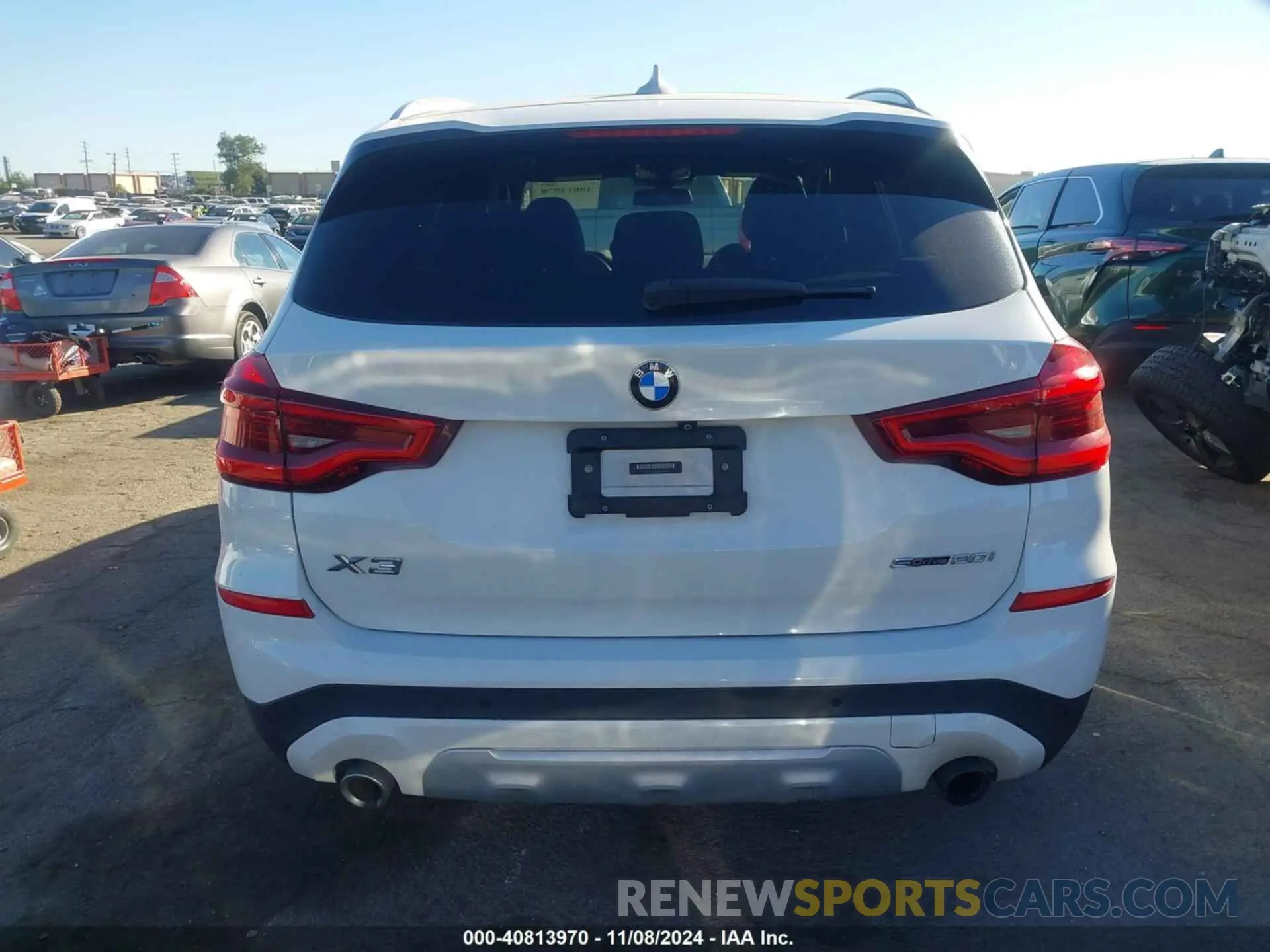 16 Photograph of a damaged car 5UXTR7C52KLF32825 BMW X3 2019