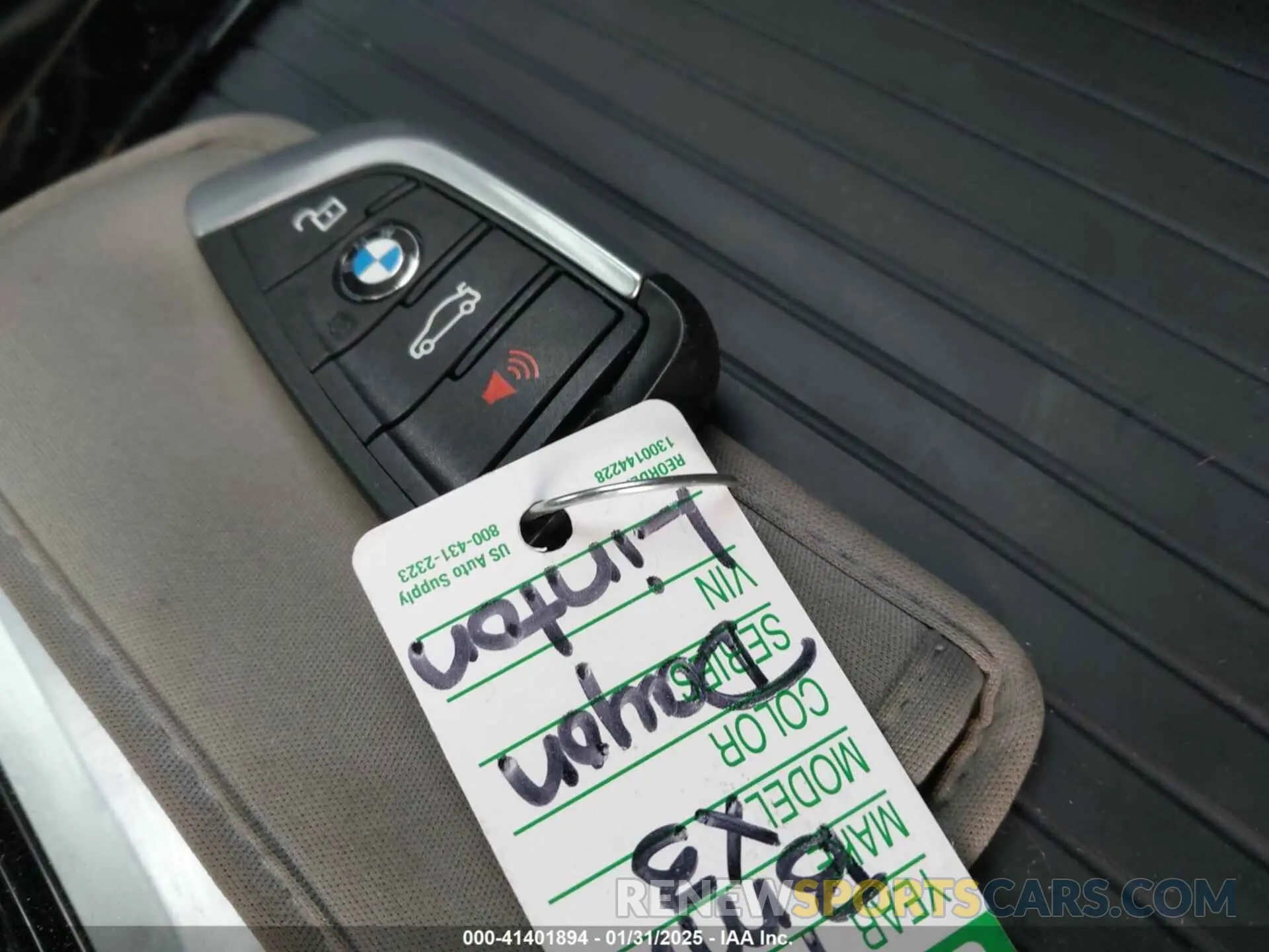 11 Photograph of a damaged car 5UXTR7C52KLF33635 BMW X3 2019