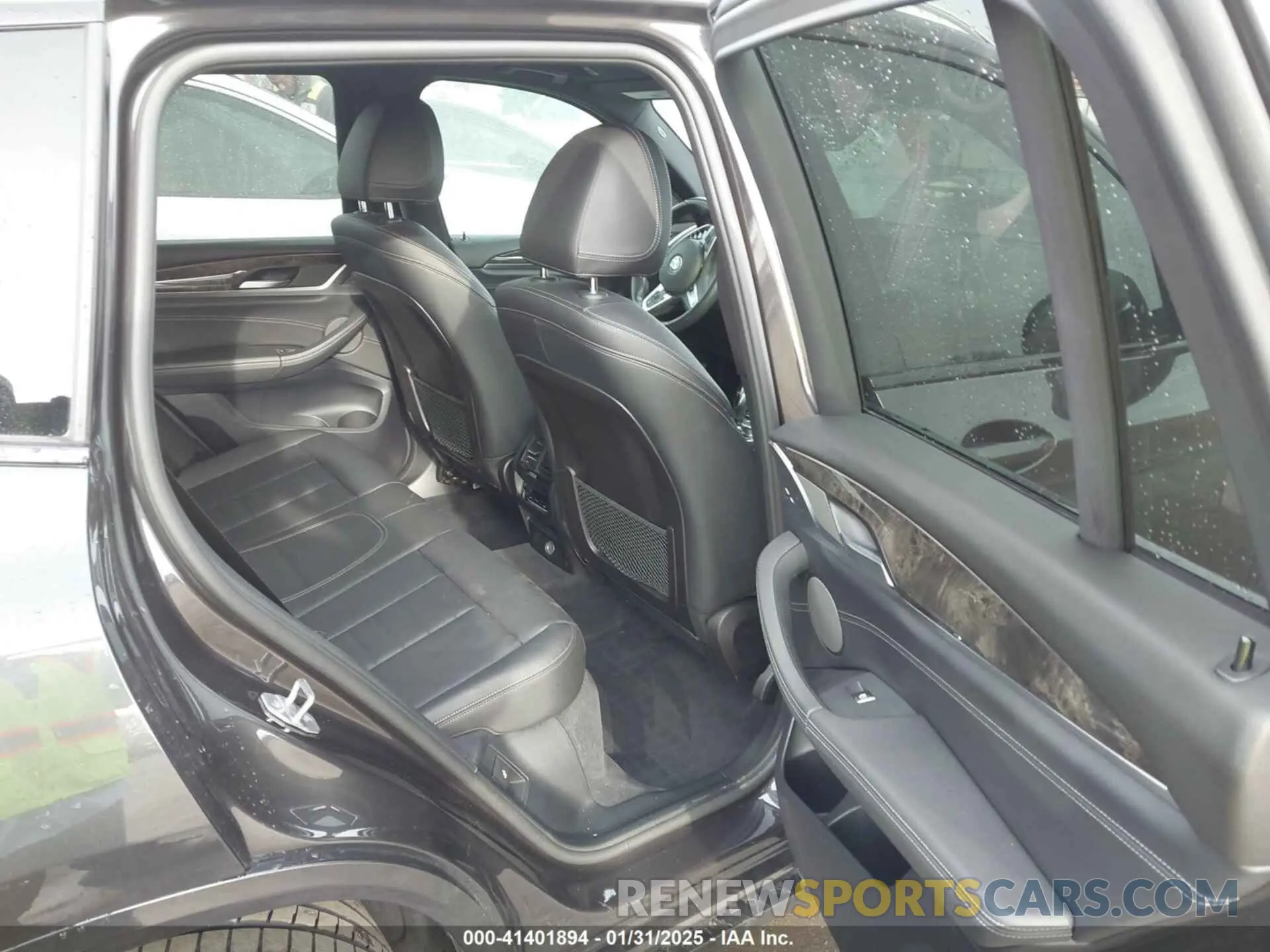 8 Photograph of a damaged car 5UXTR7C52KLF33635 BMW X3 2019