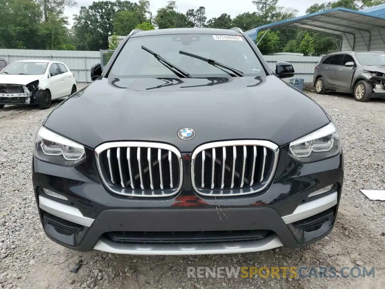 5 Photograph of a damaged car 5UXTR7C52KLR47964 BMW X3 2019