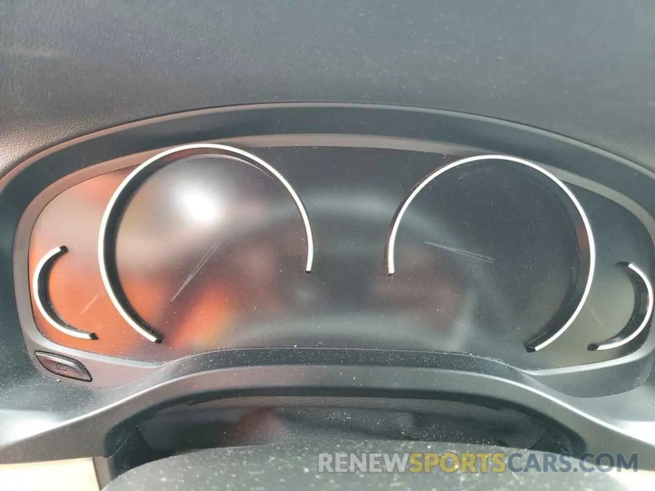 9 Photograph of a damaged car 5UXTR7C52KLR47964 BMW X3 2019