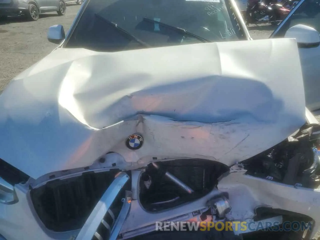 11 Photograph of a damaged car 5UXTR7C52KLR51335 BMW X3 2019