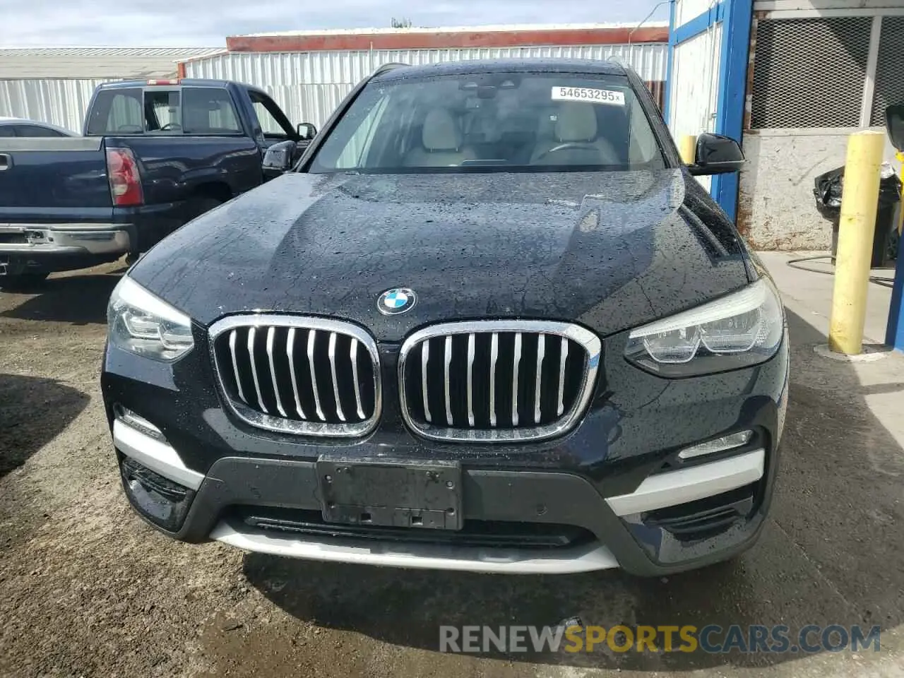 5 Photograph of a damaged car 5UXTR7C52KLR51402 BMW X3 2019